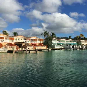 Antigua Chiama Italia Villa
